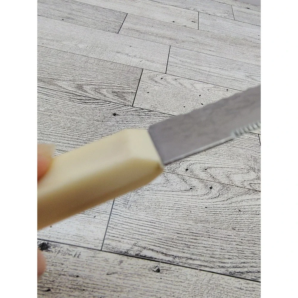 Vintage Quikut Quikkle Dual Serrated‎ Edge Steak Knife Cream Handle Retro MCM